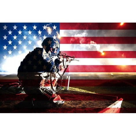 Soldat hinter USA-Flagge